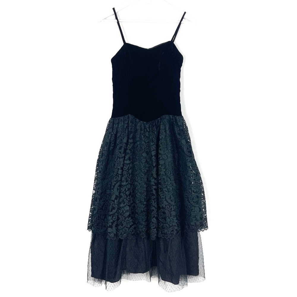 Vintage 80's Velvet and Lace Party Dress